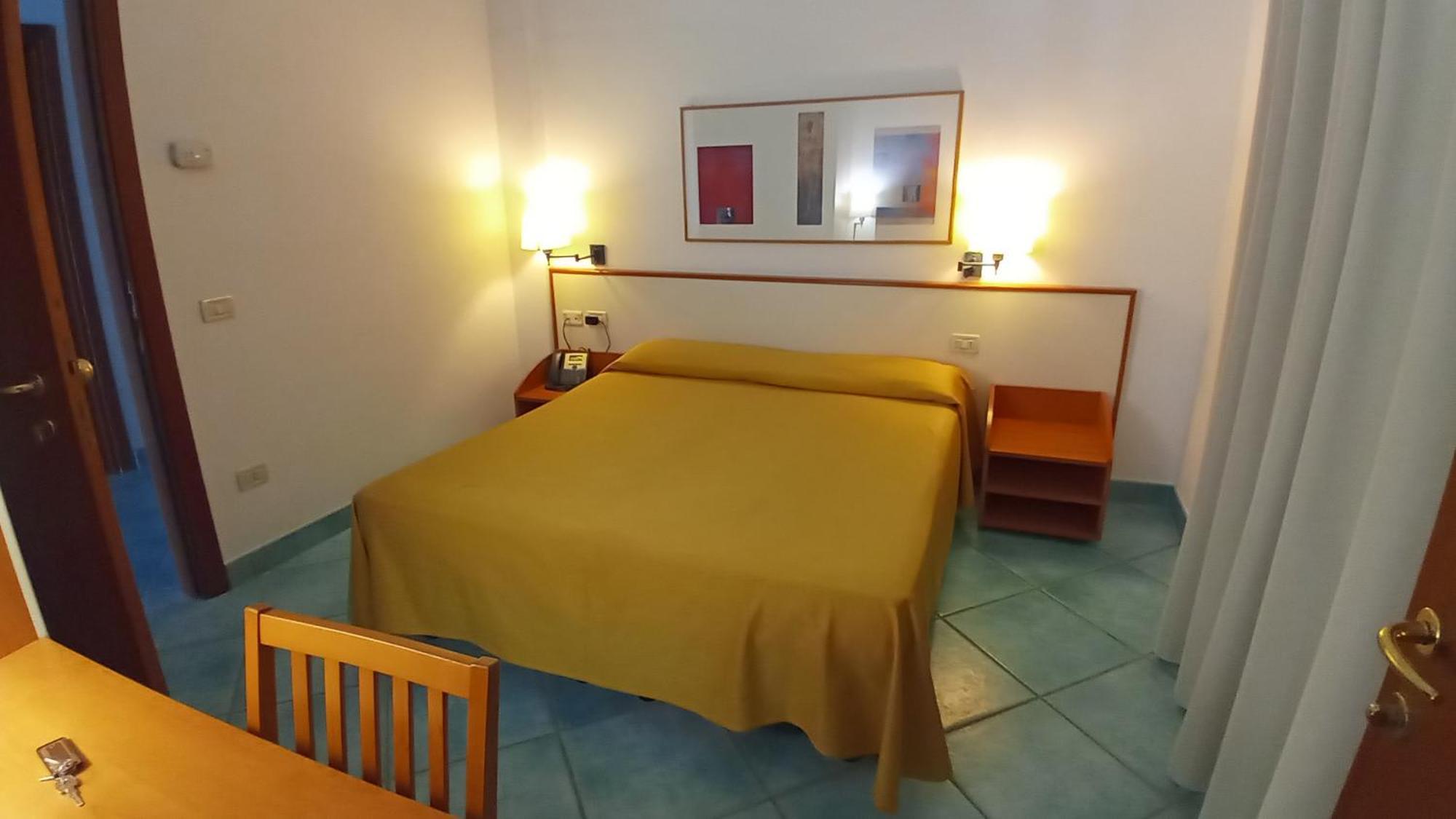 Hotel Amyclae Сперлонга Екстериор снимка