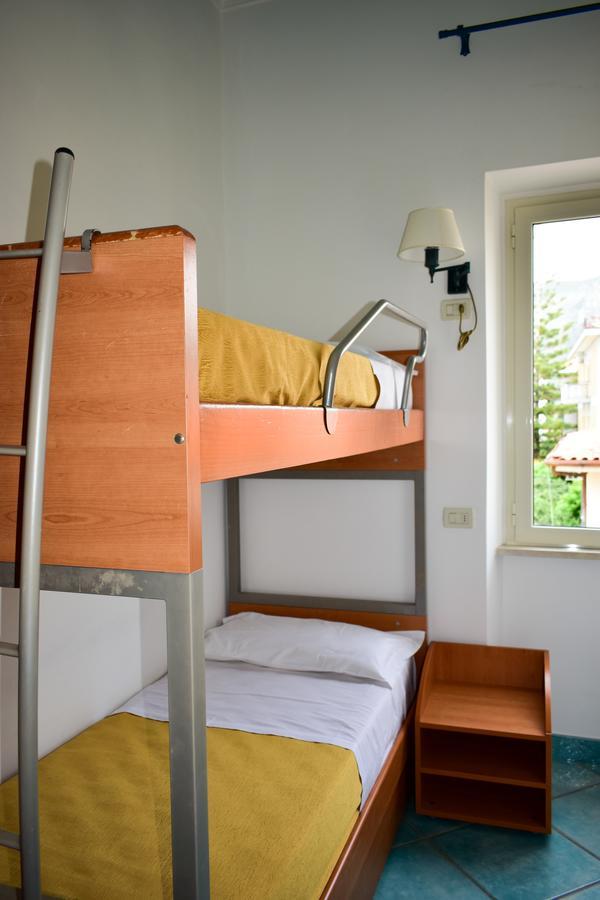 Hotel Amyclae Сперлонга Екстериор снимка