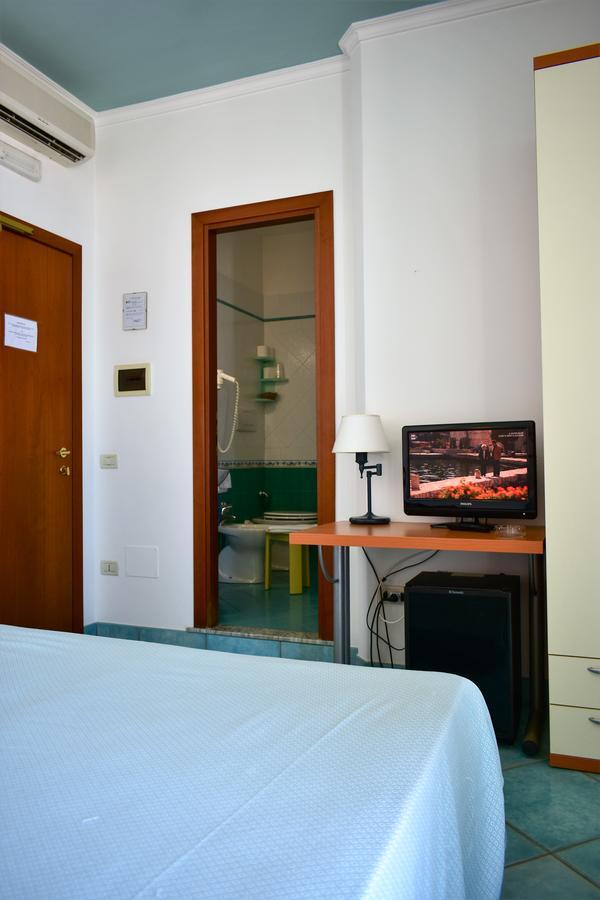 Hotel Amyclae Сперлонга Екстериор снимка