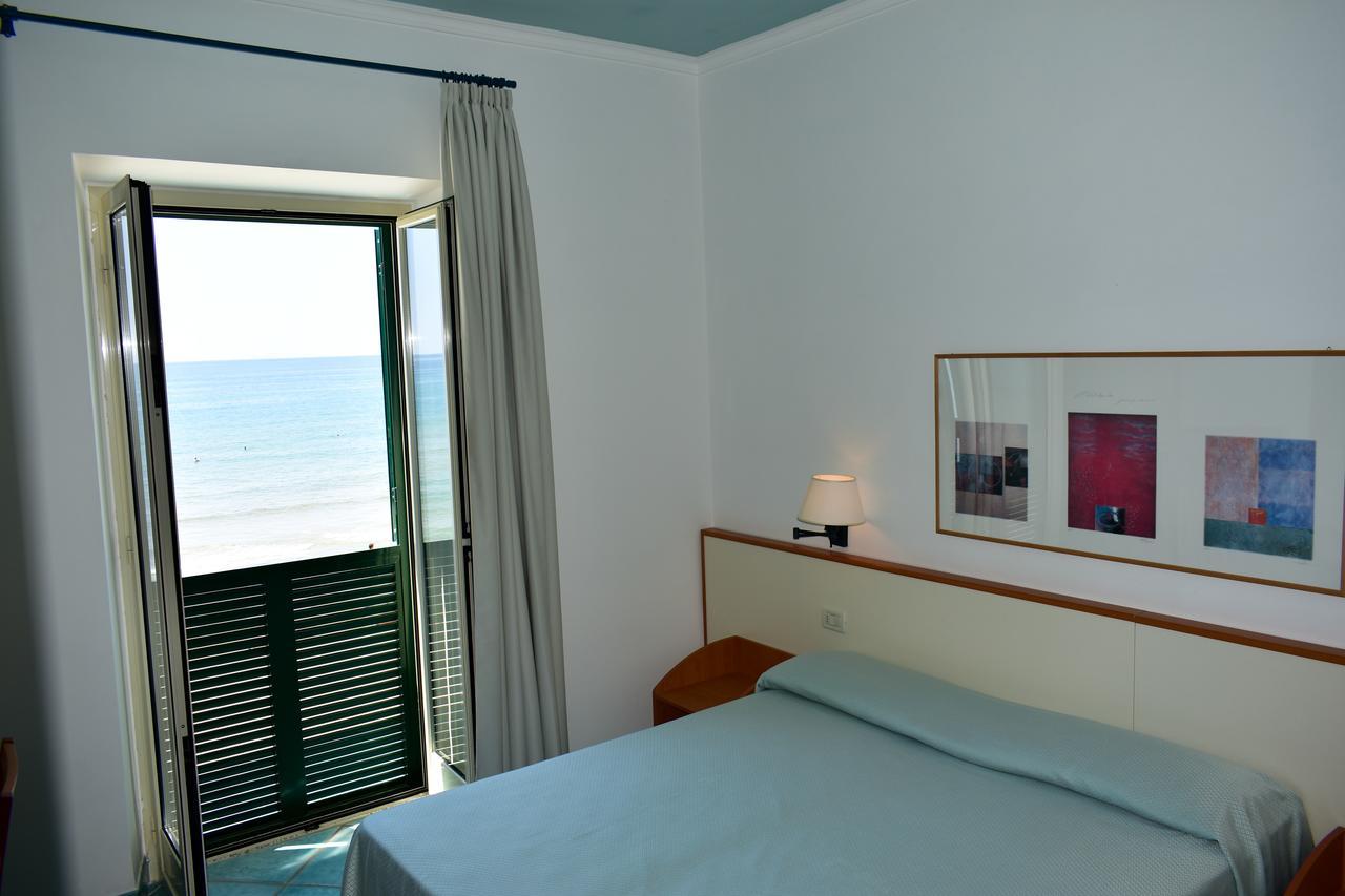 Hotel Amyclae Сперлонга Екстериор снимка